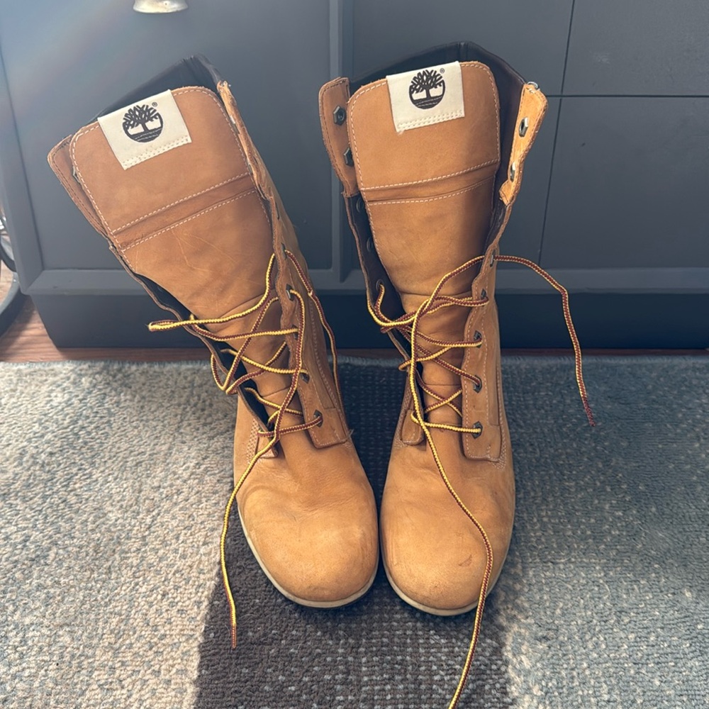 Ladies Timberland Heeled Boots Size 9